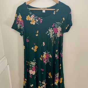 Old Navy Soft Green Floral Swing Shift Dress EUC